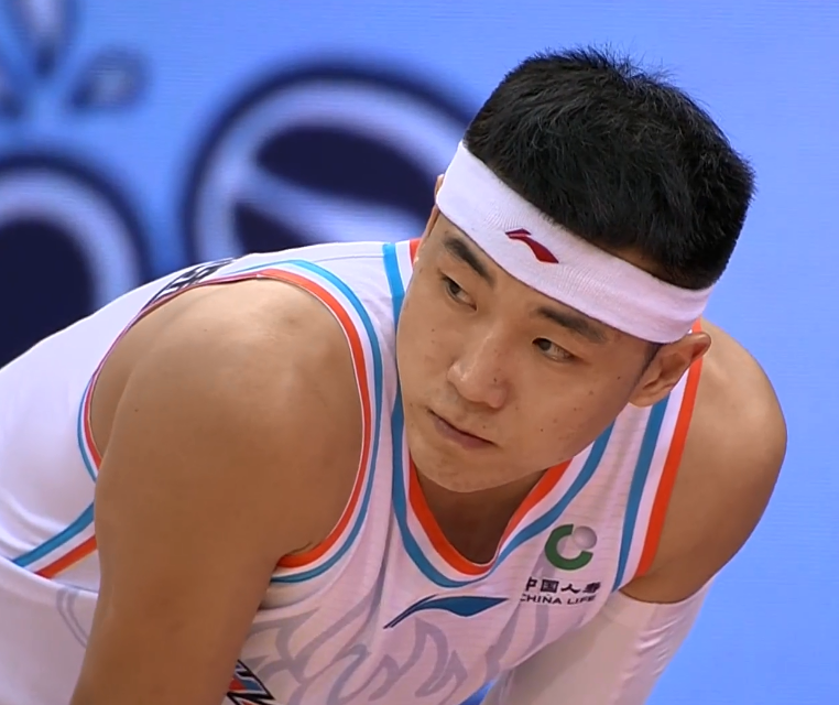 科维托娃在DWG比赛中绝杀广州队战术微调备战CBA季后赛，媒体一致点评：皇家马德里外线爆发备战欧联(刘禹彤告别wcba)