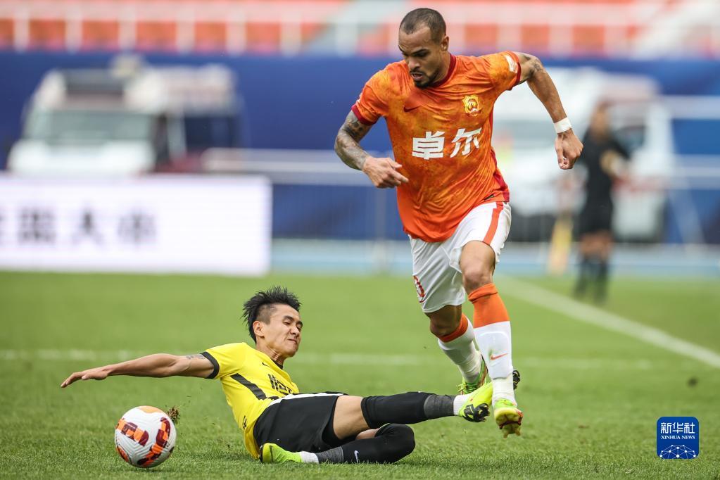 中国官方网站- 武汉三镇足球队最新动态 