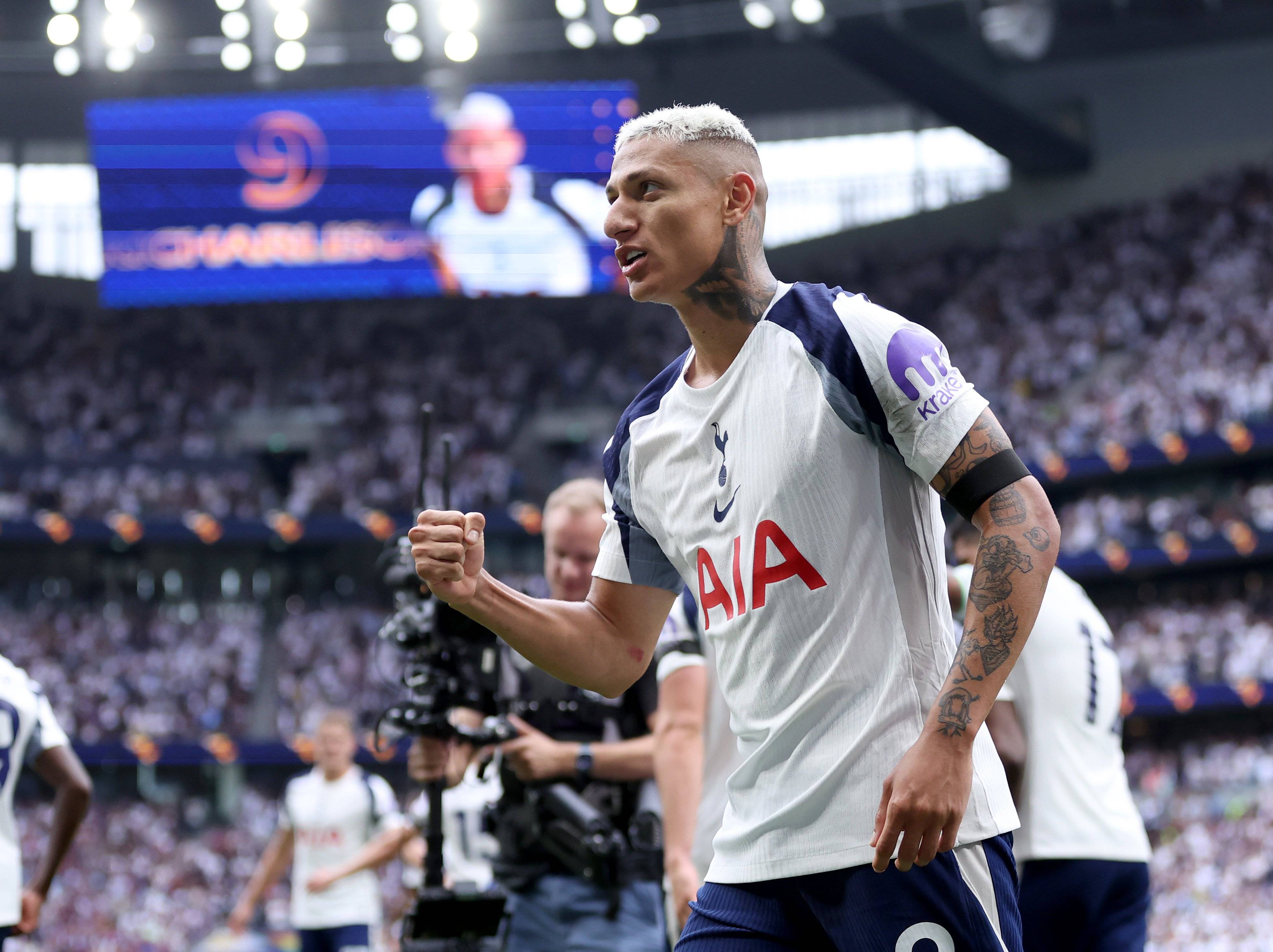 清晨曼城防线松动——欧联节点到来风云突变尼斯关键时刻再遭质疑之后，清晨底特律活塞单刀错失的简单介绍