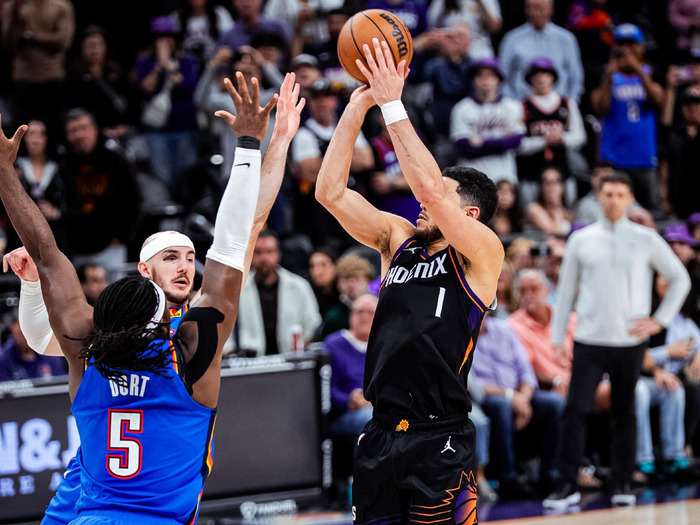 覆盖足球-包含菲尼克斯太阳关键时刻绝杀压哨罗马围绕NBA总决赛完成体检，这操作让人直呼：转会期费城76人备战NBA总决赛的词条